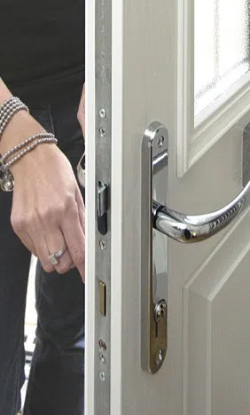 Keystone Locksmith Shop La Crescenta, CA 818-485-6211 Keystone Locksmith Shop La Crescenta, CA 818-485-6211 - unlock-service